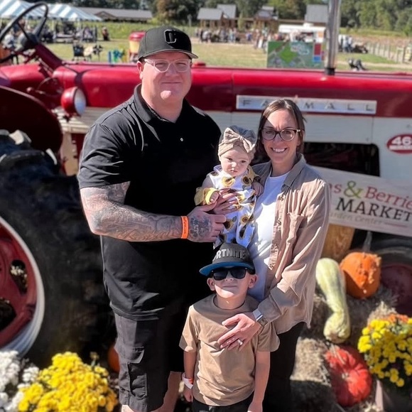 The Moore’s - Picture 1 of 1